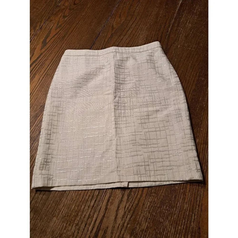 Ann Taylor LOFT Petites Women's 2P Cream Metallic Lined Skirt Rear Zip Slit